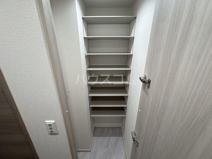収納