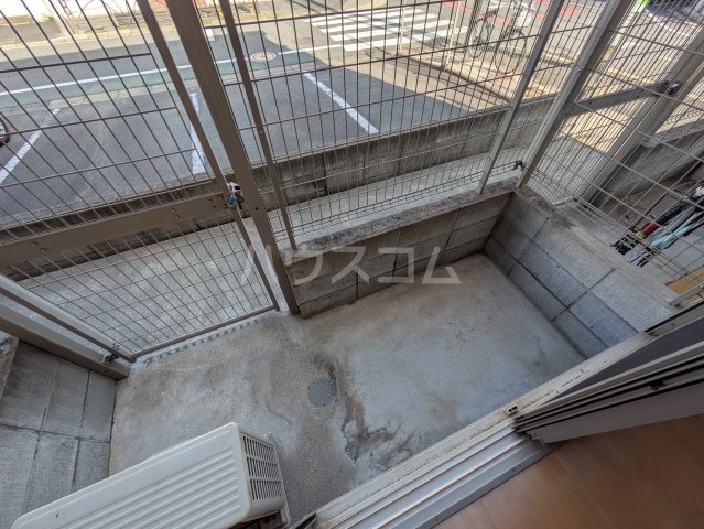 15/28 バルコニー