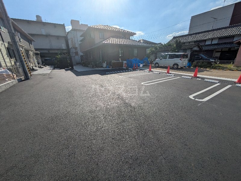 16/25 駐車場