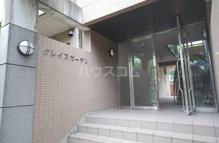 2/3 エントランス