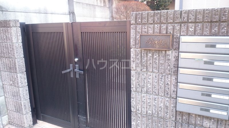 19/29 エントランス