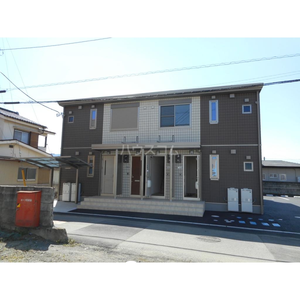 23/26 エントランス