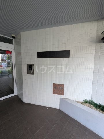 2/3 エントランス
