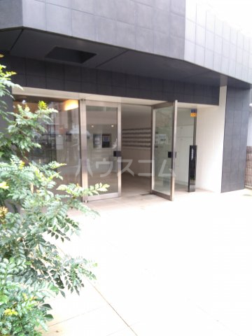 16/25 エントランス