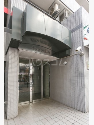 16/23 エントランス