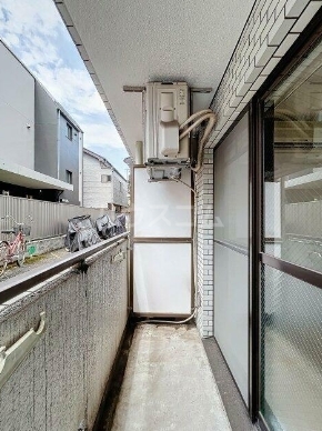 16/27 バルコニー