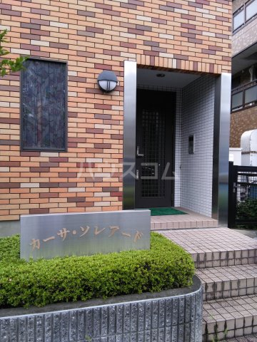 28/30 エントランス