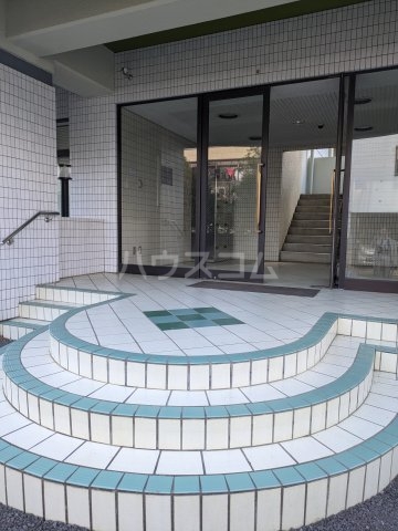 21/24 エントランス