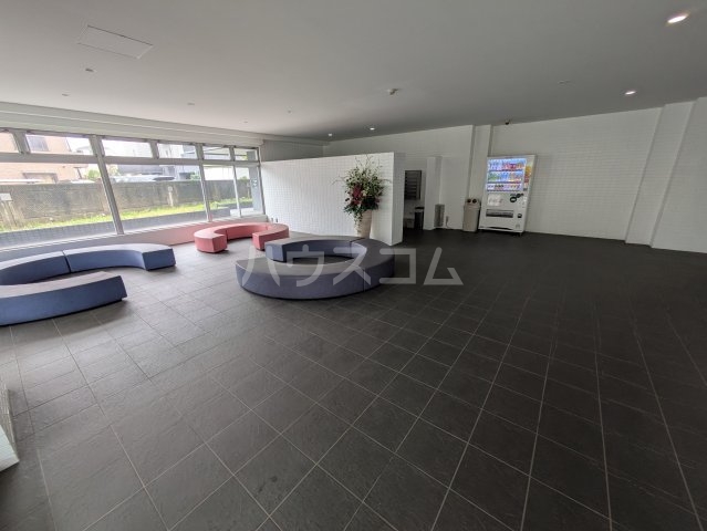 2/8 エントランス