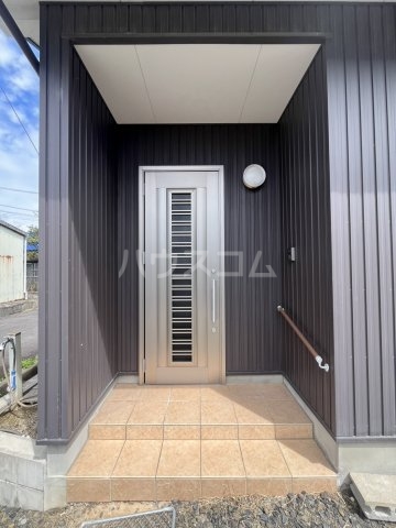 25/30 エントランス