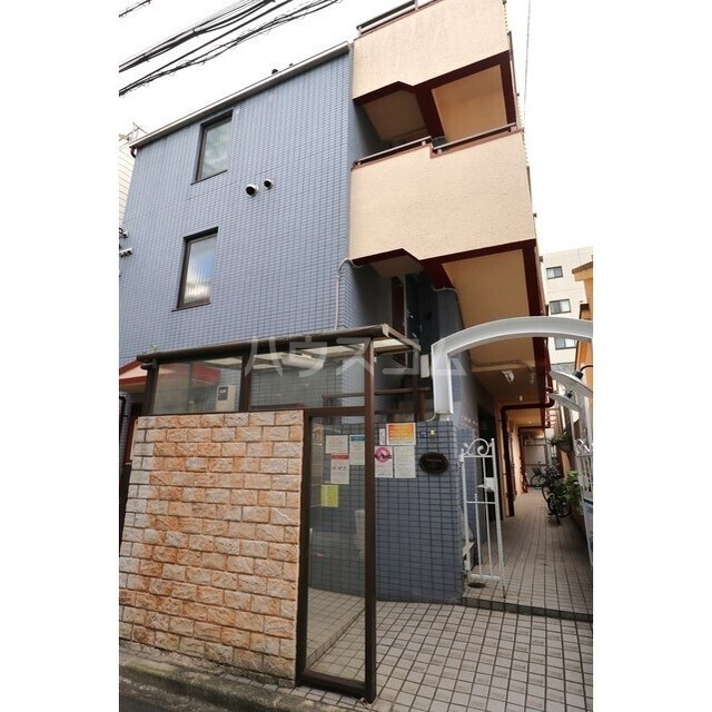 2/5 エントランス