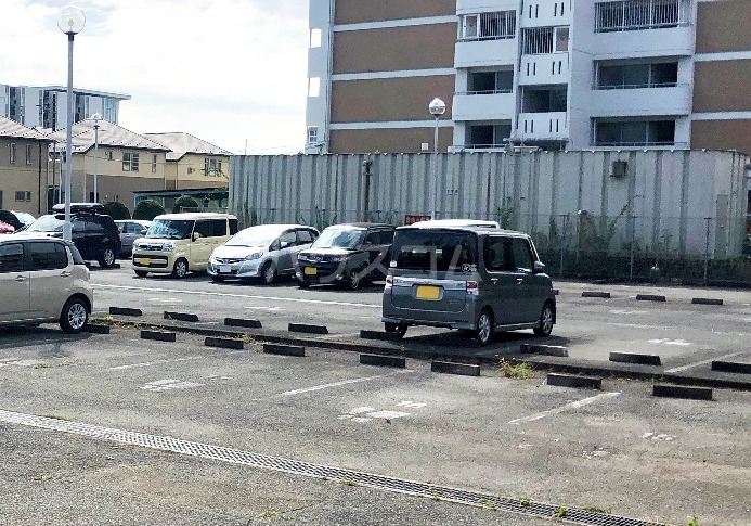 14/21 駐車場
