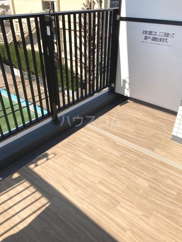 14/14 エントランス