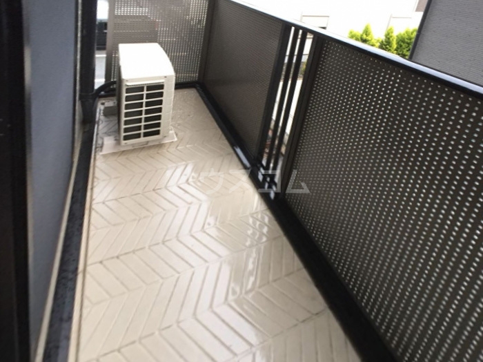 16/23 バルコニー