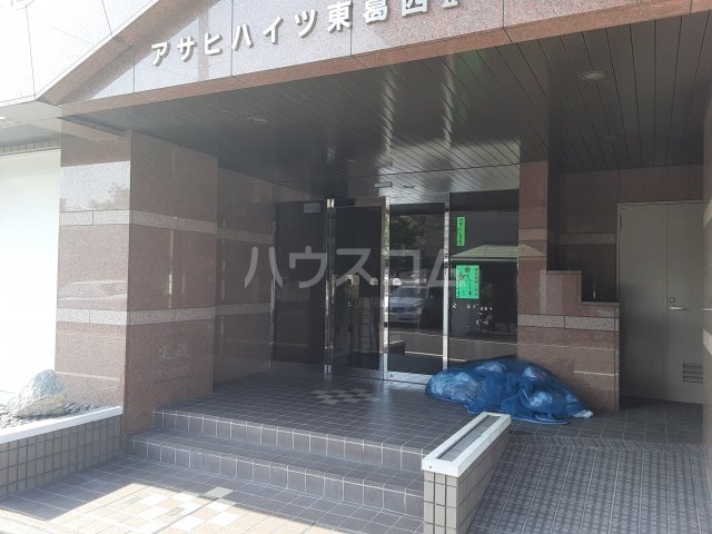 26/30 エントランス