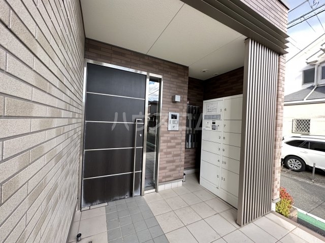 22/30 エントランス