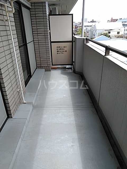 21/30 バルコニー