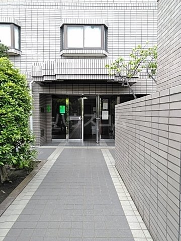 29/30 エントランス