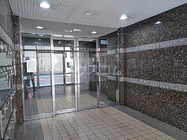 21/29 エントランス