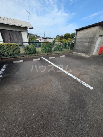 23/23 駐車場