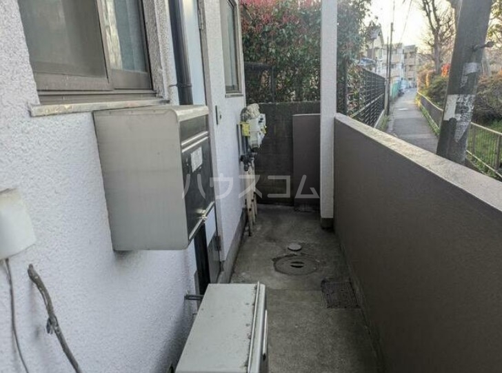 16/18 エントランス