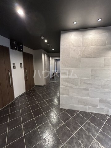 20/25 エントランス