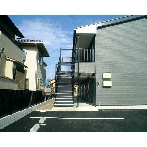 17/28 エントランス