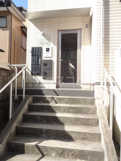 29/30 エントランス