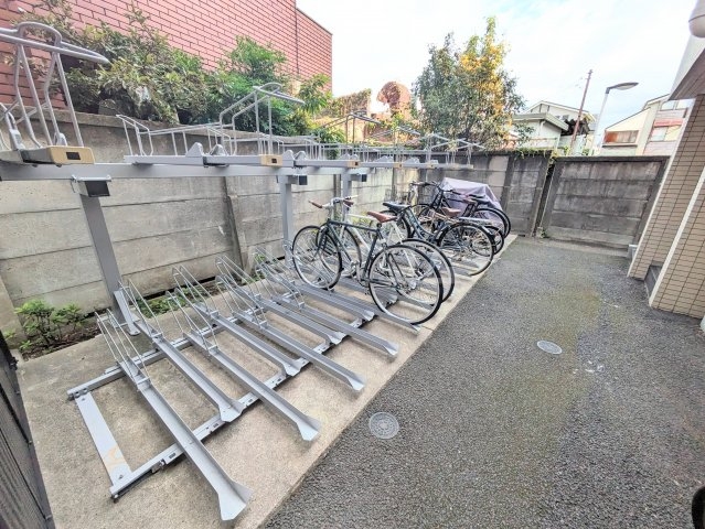 15/25 エントランス