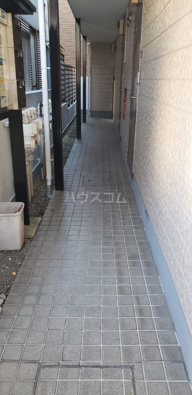 2/3 エントランス