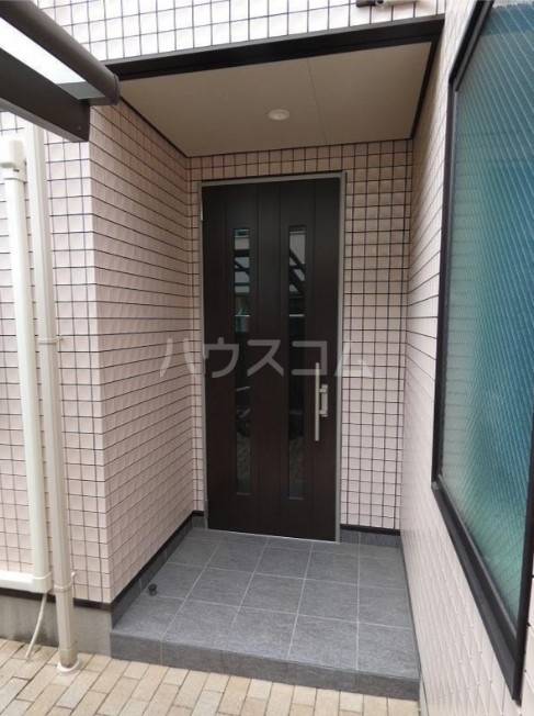 15/21 エントランス