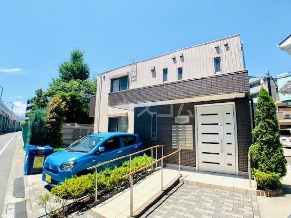 15/27 エントランス