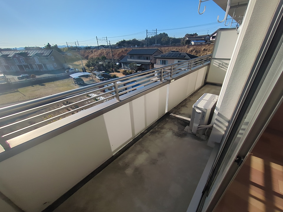 16/23 バルコニー