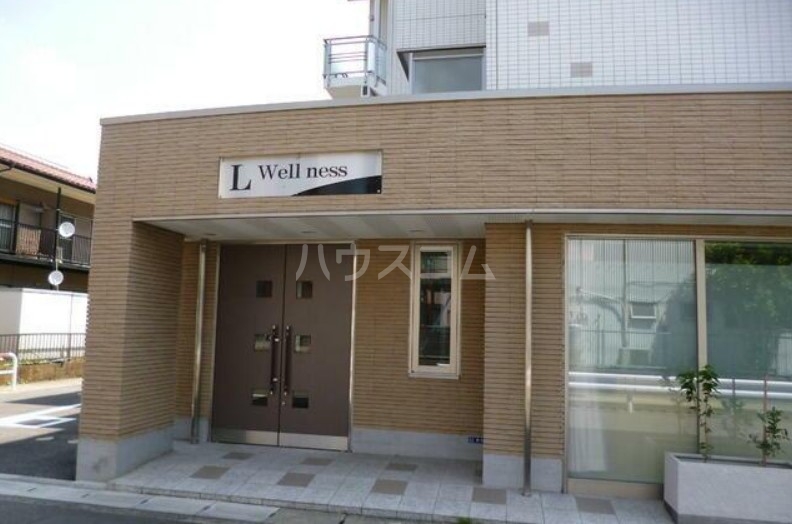 15/23 エントランス