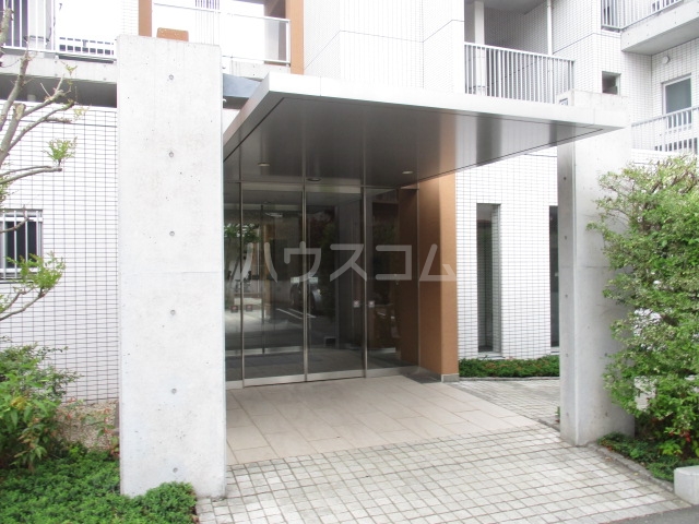 29/30 エントランス