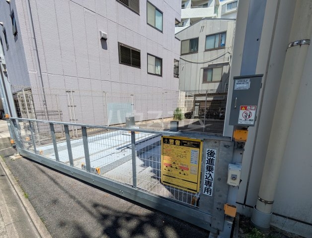 20/26 駐車場