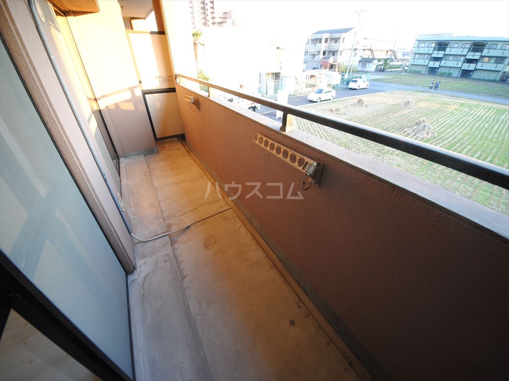 20/30 バルコニー