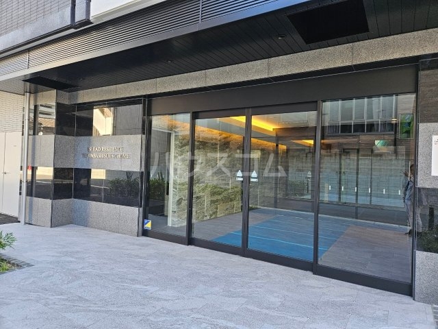 19/29 エントランス