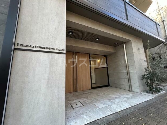 17/28 エントランス