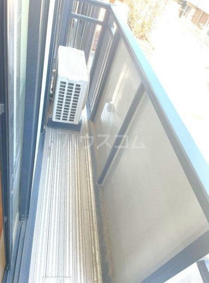 13/19 バルコニー
