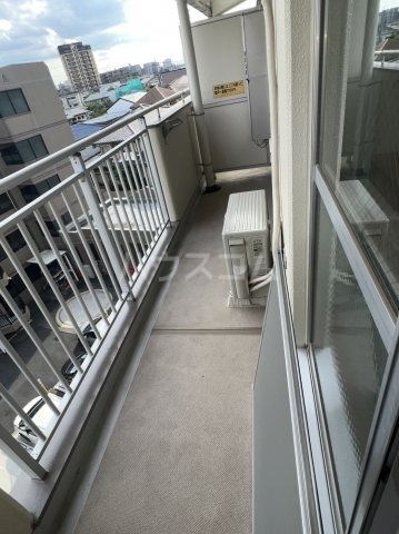 19/28 バルコニー