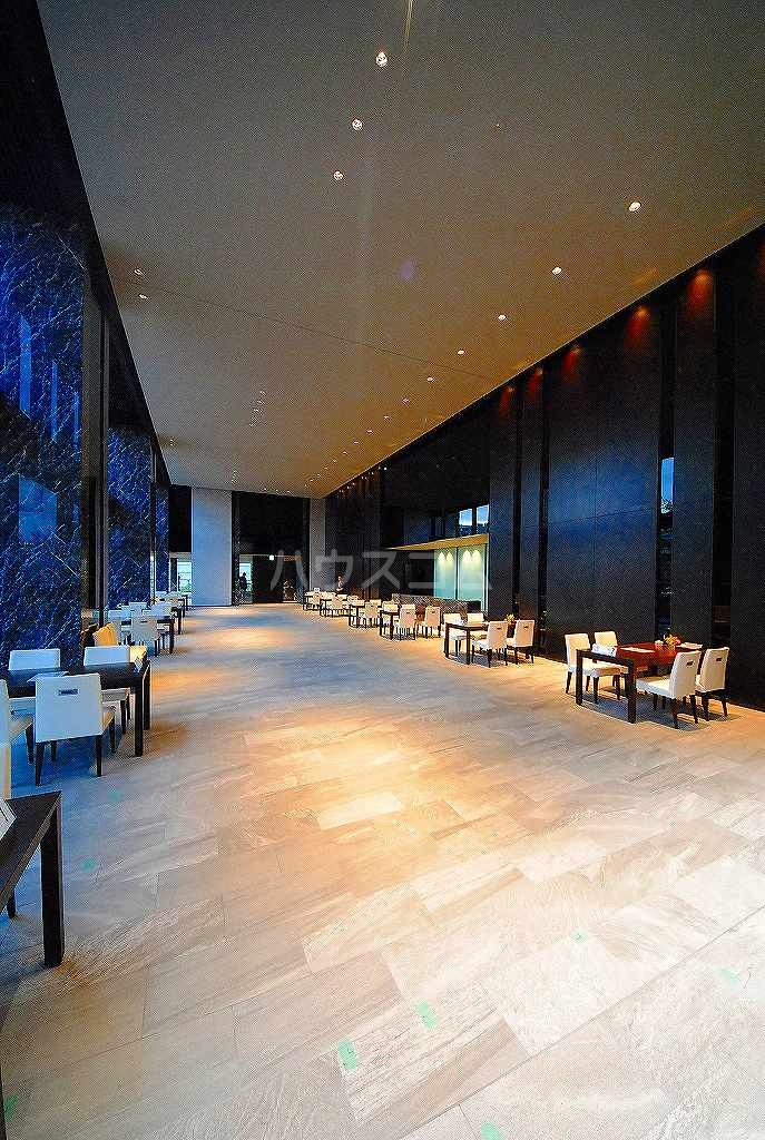 21/26 エントランス