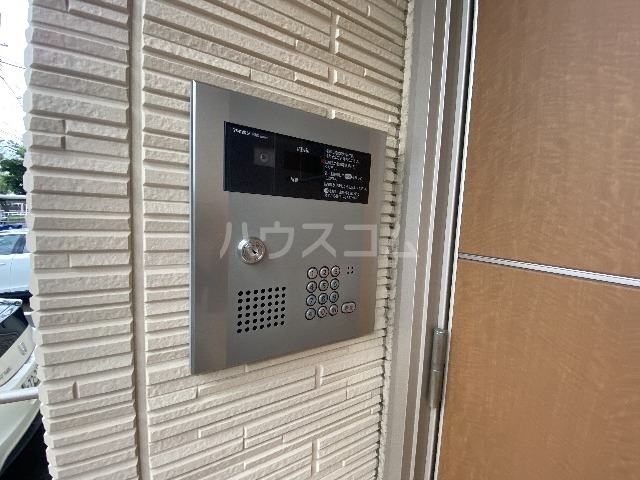 20/28 エントランス