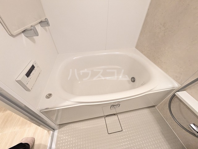 13/30 浴室