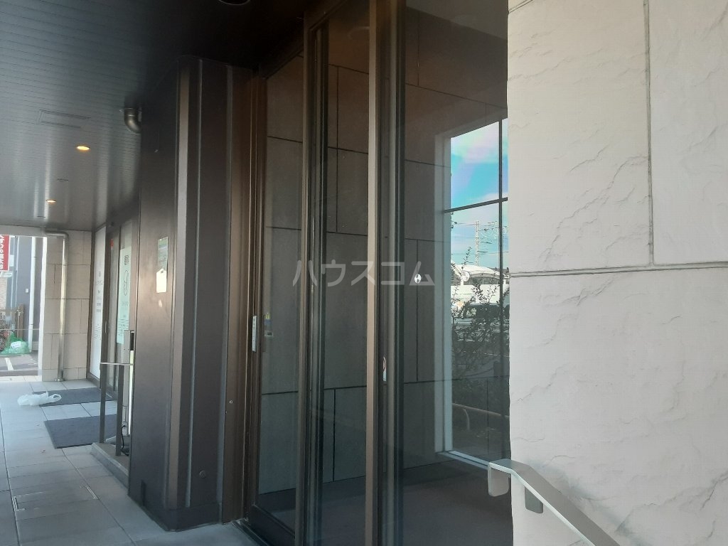 22/24 エントランス