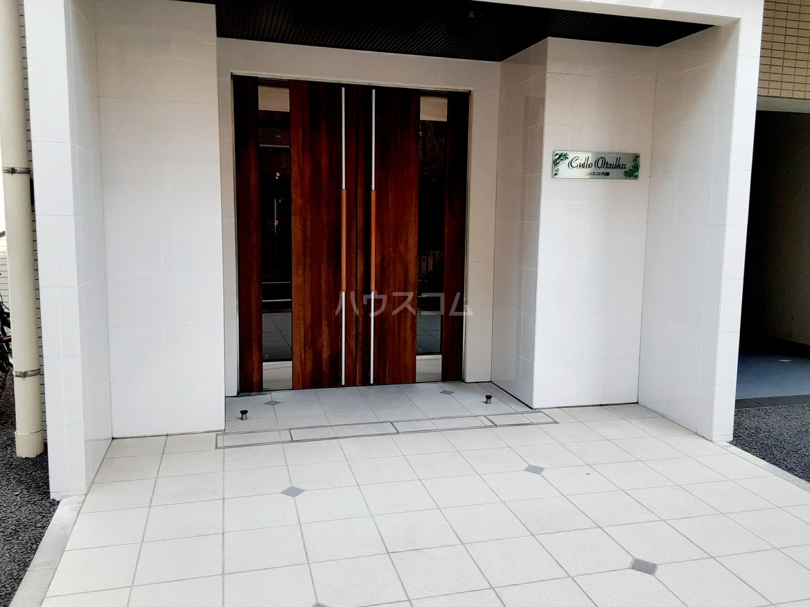 16/22 エントランス