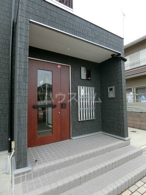 17/25 エントランス