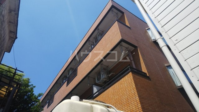 トランブルーアパルトメントの間取り