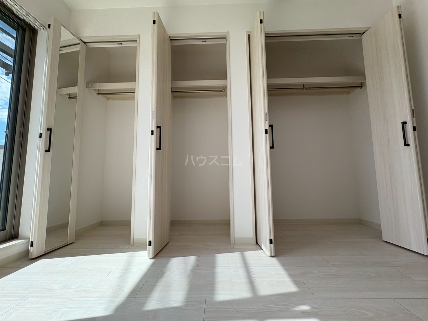 25/28 エントランス