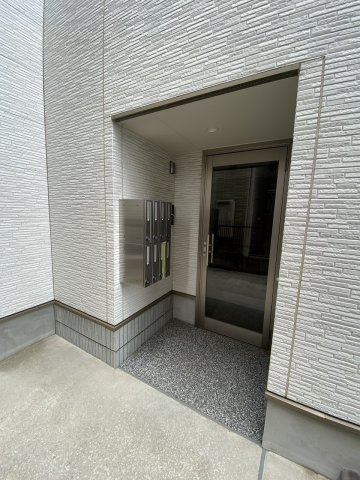 15/25 エントランス